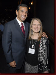 Lyn Goldfarb and Mayor Antonio Villaraigosa